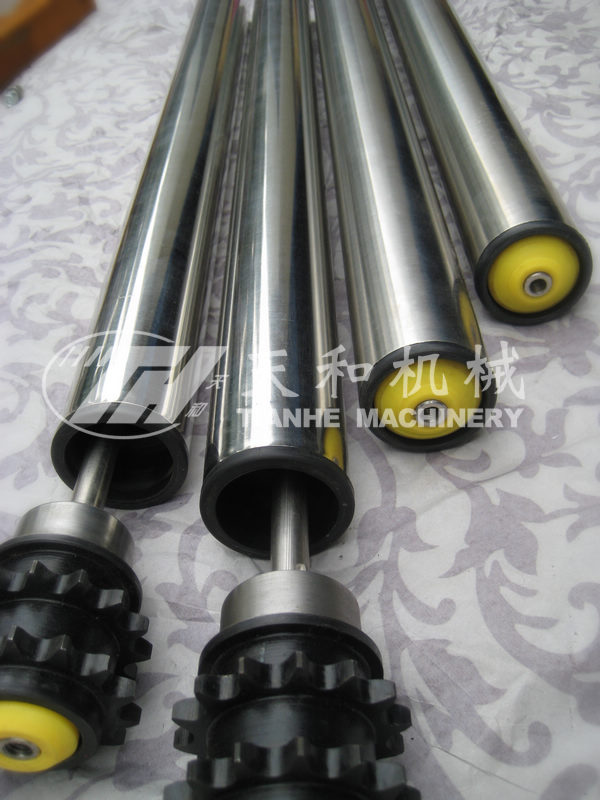 TH3221型 鋼制(zhi)雙鏈摩擦積放(fàng)輥筒