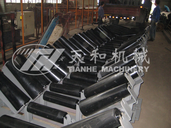 錐(zhuī)形上調心托(tuō)輥組 DTII型